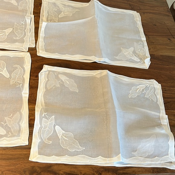 Set of 8 Vintage Silk and Cotton Table Mat embroidered - Picture 8 of 17